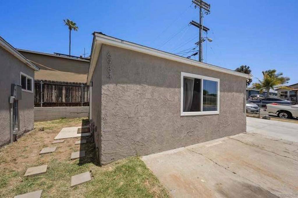 San Diego, CA 92114,6980 82-84 Lisbon St