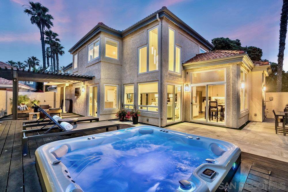 12 Mardi Gras Rd,  Coronado,  CA 92118