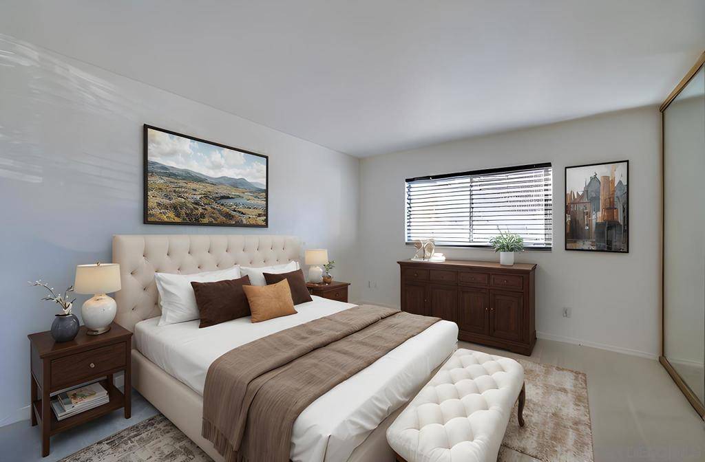 San Diego, CA 92117,4851 Cole St #1