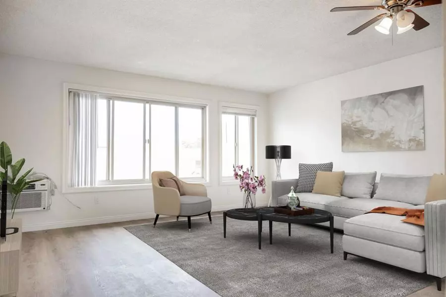 7555 Linda Vista #9, San Diego, CA 92111