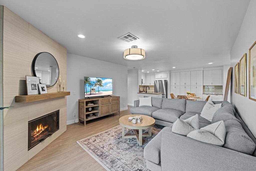 San Diego, CA 92108,510 Camino De La Reina #334