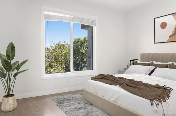 San Diego, CA 92126,9504 Carroll Canyon Rd #202
