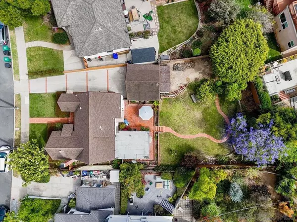 San Diego, CA 92107,3711 La Cresta Dr