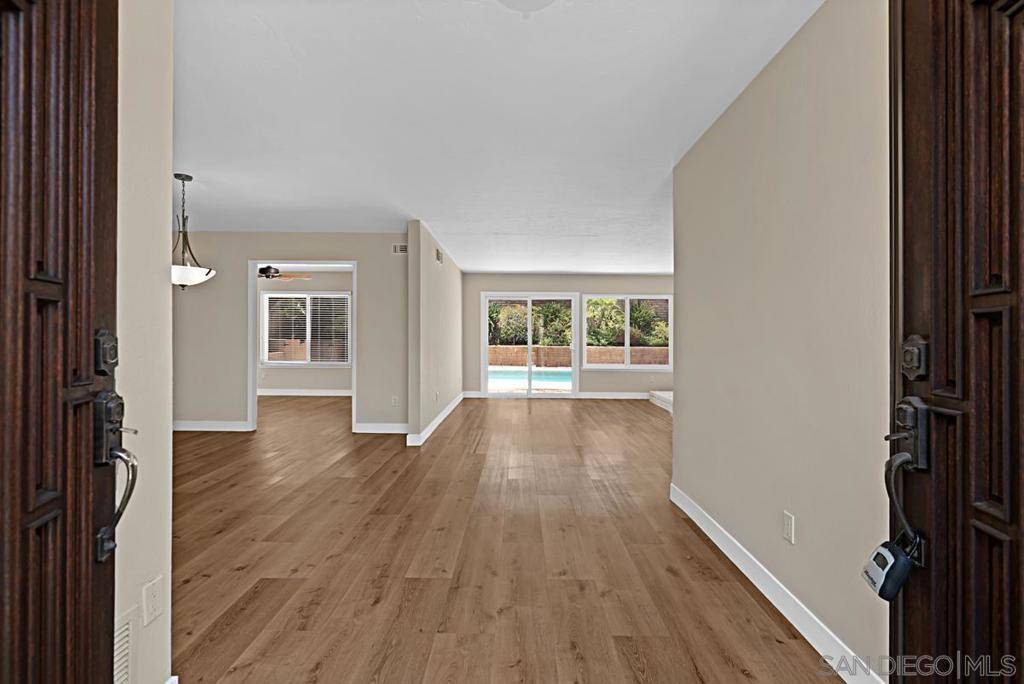 San Diego, CA 92128,18172 Sencillo Dr
