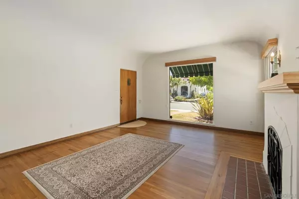 San Diego, CA 92115,4630 El Cerrito Dr