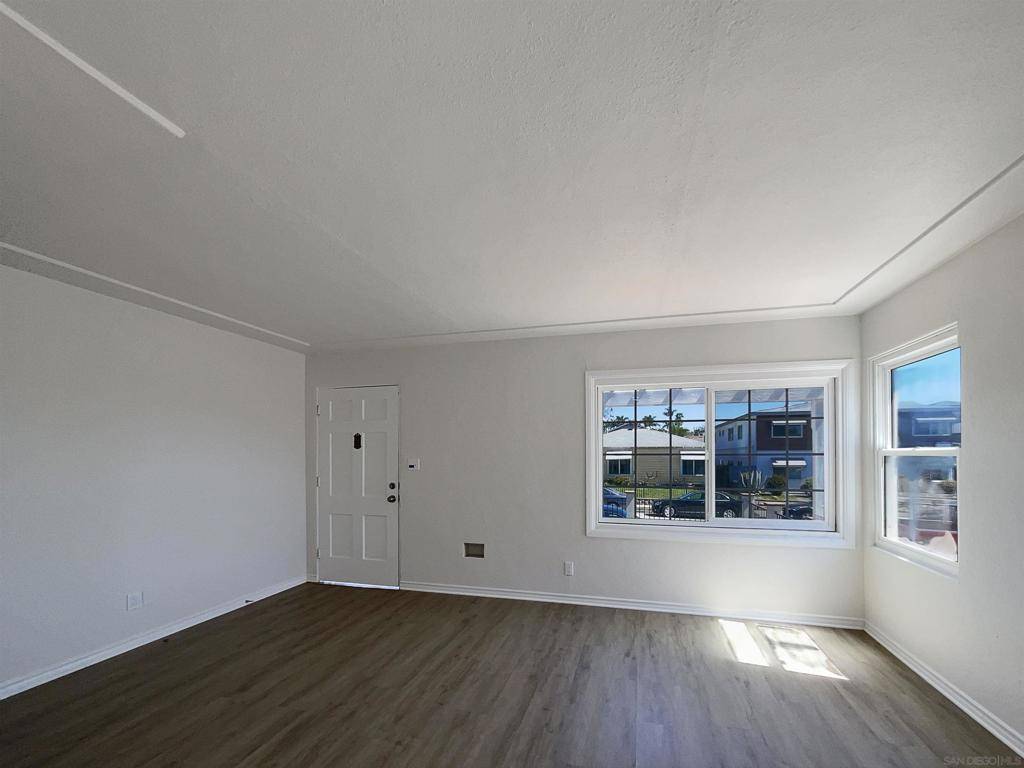 San Diego, CA 92115,4462 52Nd St