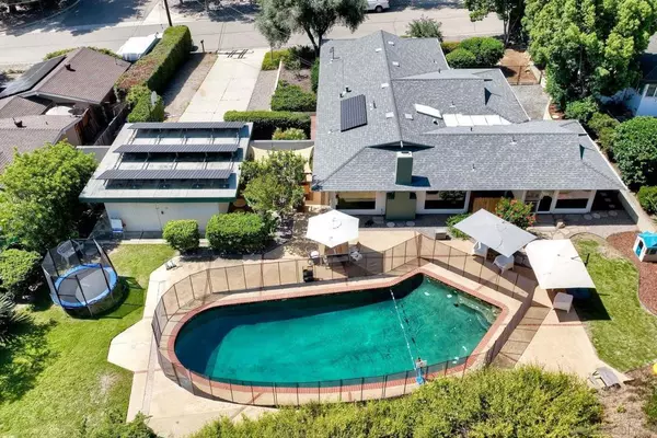 El Cajon, CA 92020,11668 Altoona Dr