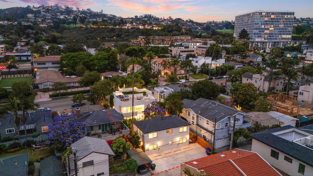 La Jolla, CA 92037,7372 76 Fay Ave