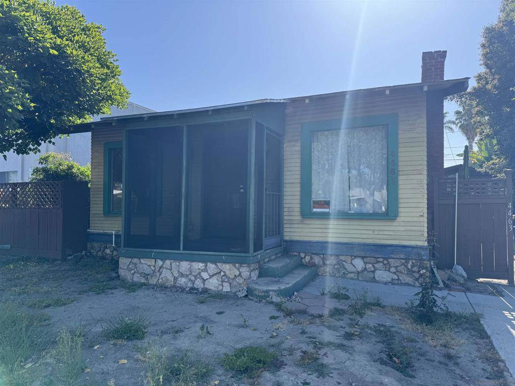 San Diego, CA 92116,4457 4463 Texas St.