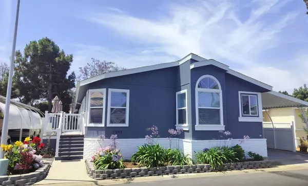 Carlsbad, CA 92011,7241 San Luis St