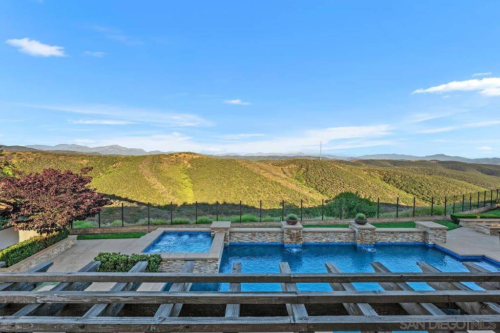 San Diego, CA 92131,15723 Bacara Ct