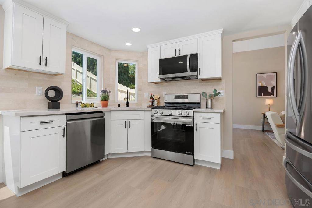 Vista, CA 92081,1823 Paseo del Lago