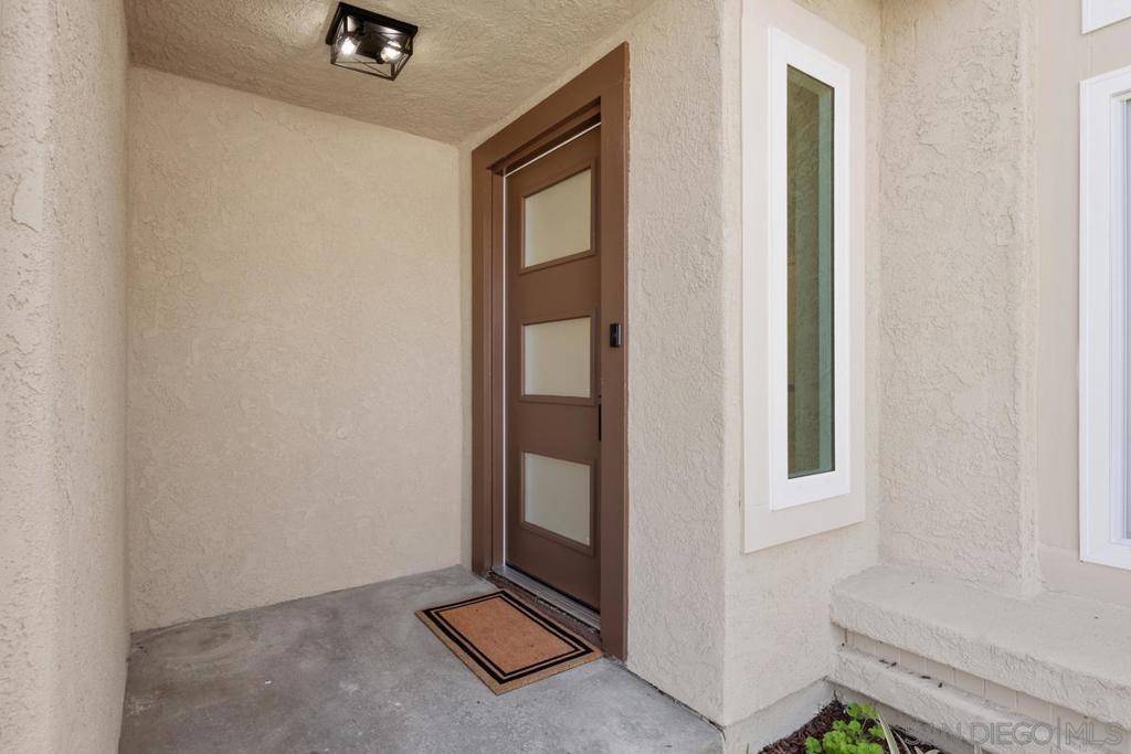 Vista, CA 92081,1823 Paseo del Lago