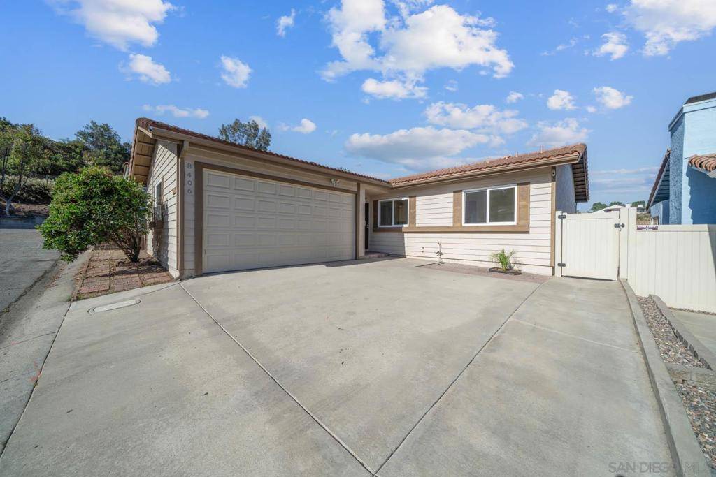El Cajon, CA 92021,8406 Happy Way S