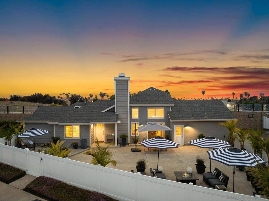 Carlsbad, CA 92011,6951 Quiet Cove Dr