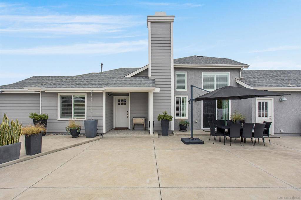 Carlsbad, CA 92011,6951 Quiet Cove Dr