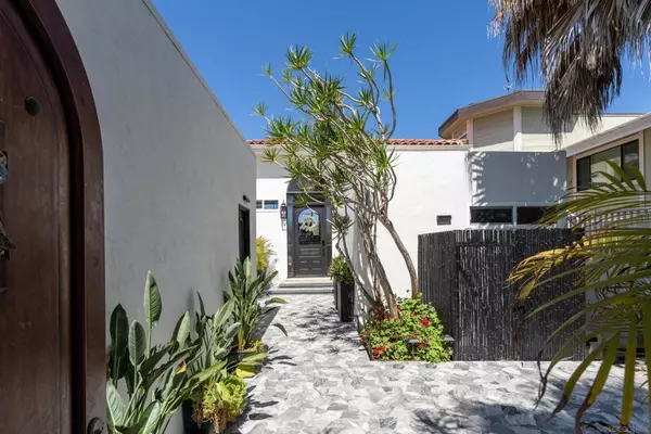 La Jolla, CA 92037,8412 La Jolla Shores Dr