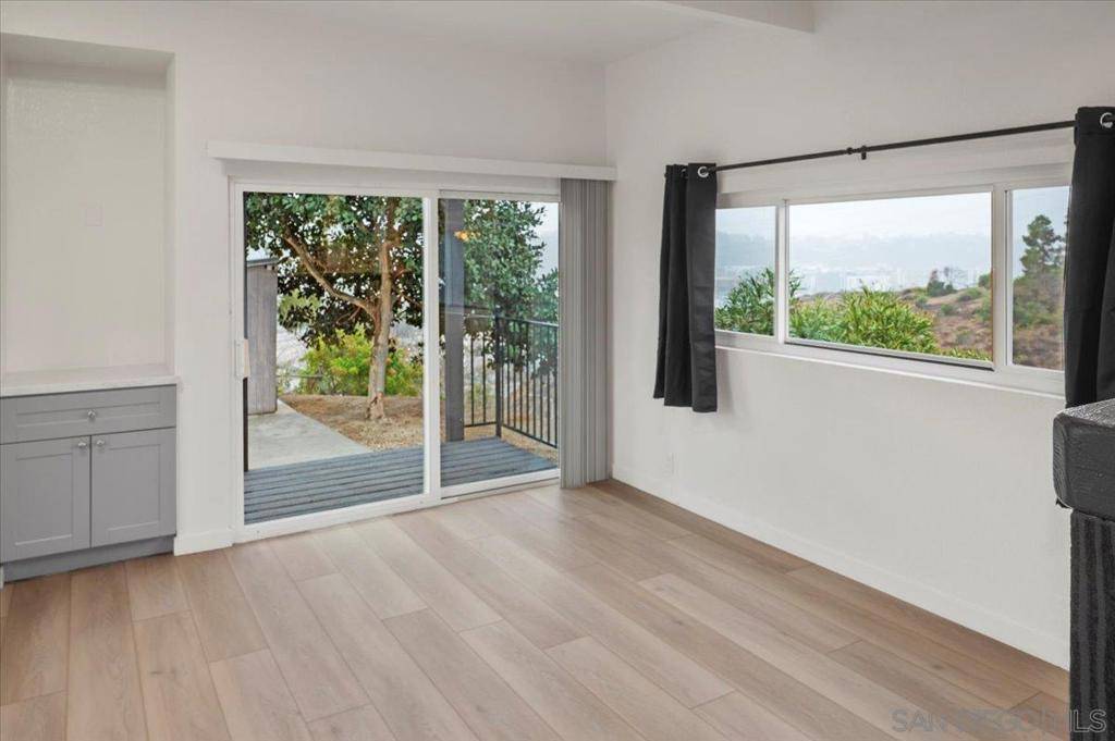 San Diego, CA 92111,1418 Minden Dr