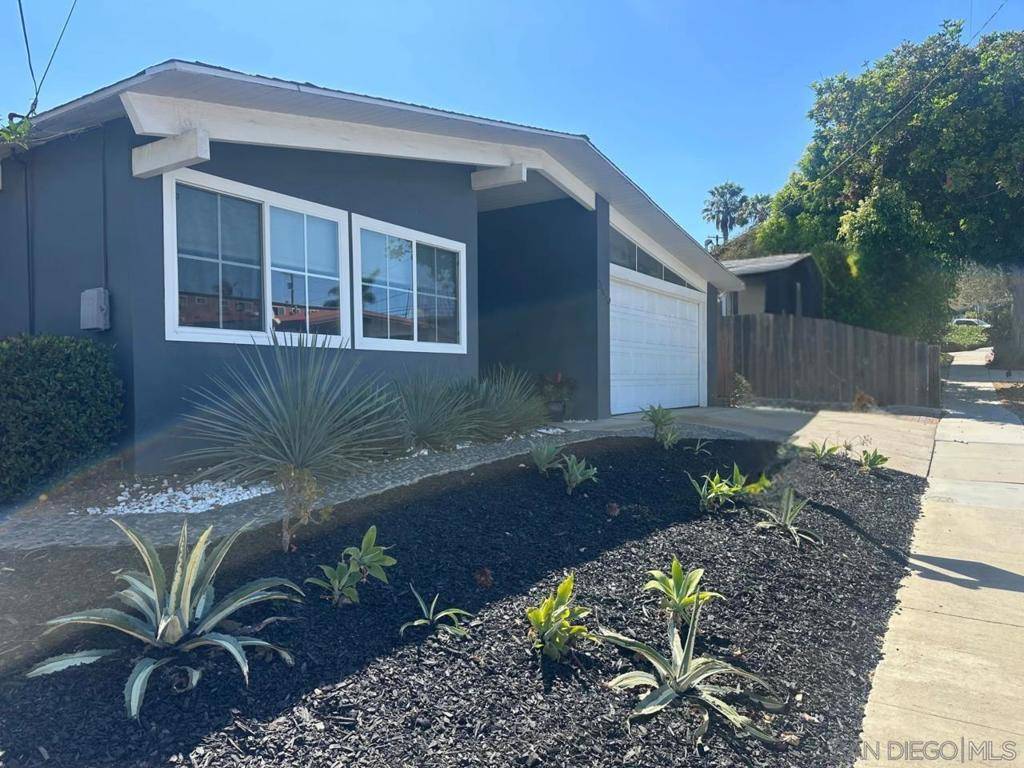 3559 Larga Circle, San Diego, CA 92110