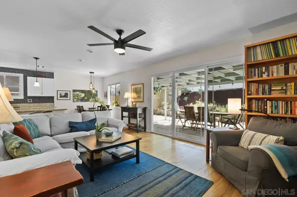 San Diego, CA 92119,6212 Lake Ariana Ave