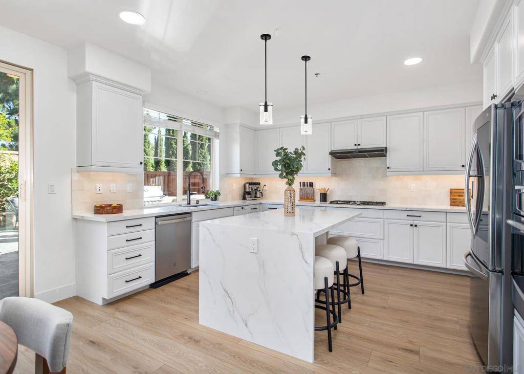 Carlsbad, CA 92010,3749 Arapaho Pl