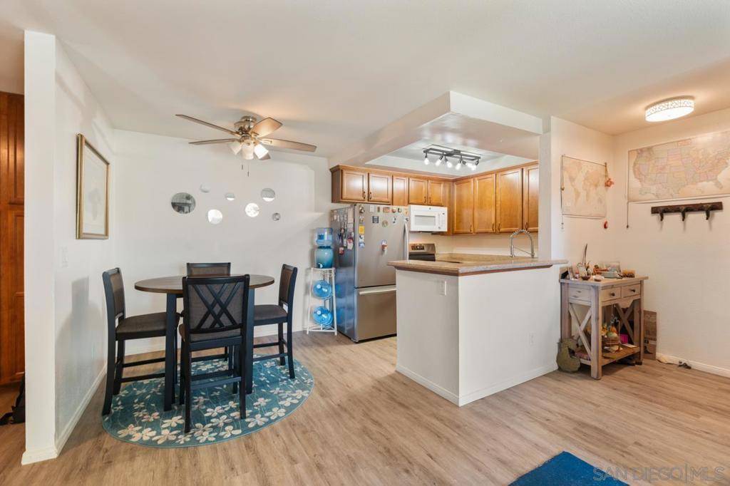 Oceanside, CA 92054,432 Edgehill Lane #82