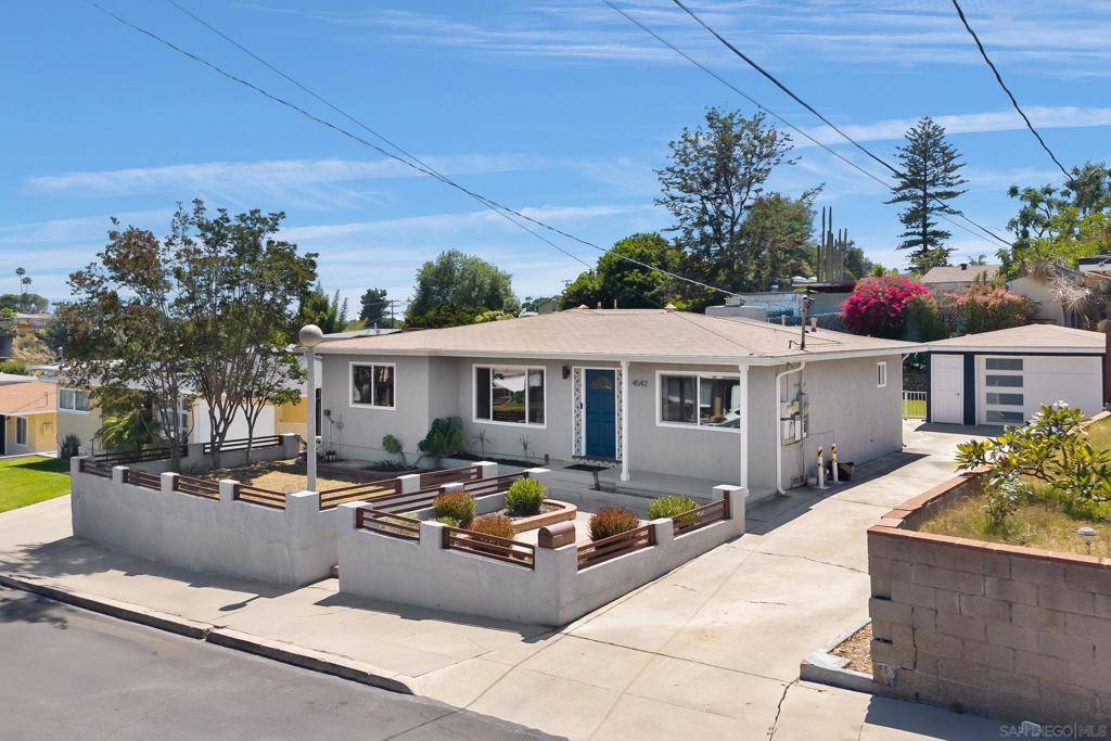La Mesa, CA 91942,4542 Toni Lane