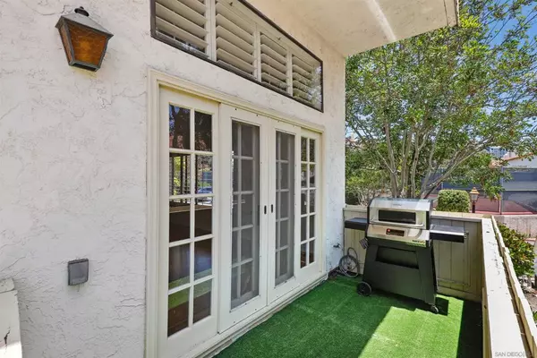 La Jolla, CA 92037,3946 La Jolla Village Dr