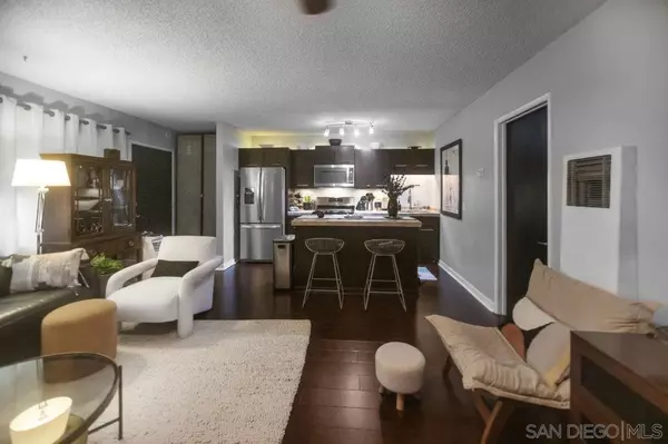 720 W Lewis Street #6, San Diego, CA 92103