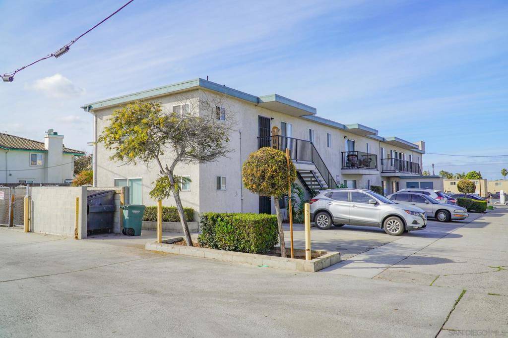 637 10th, Imperial Beach, CA 91932