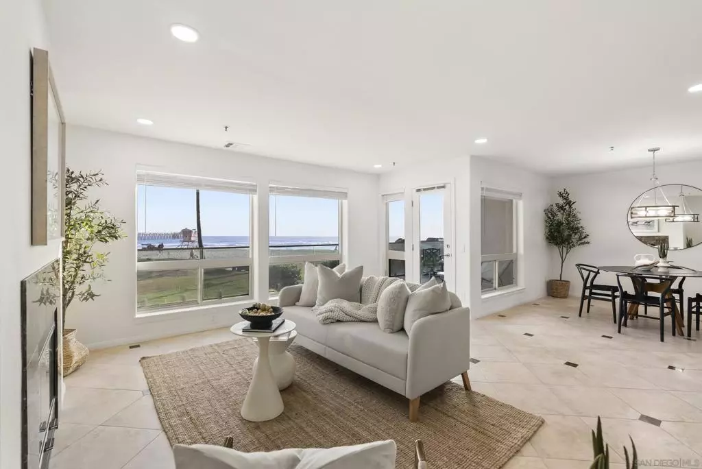 Imperial Beach, CA 91932,714 Seacoast Dr #102