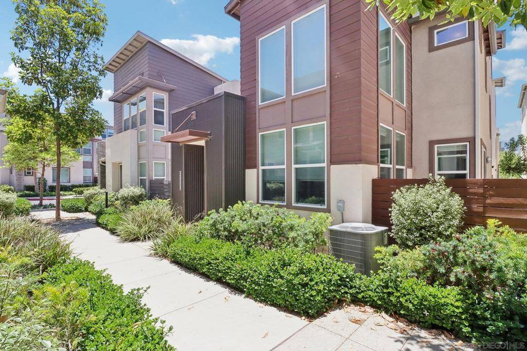 Chula Vista, CA 91915,2035 Element way