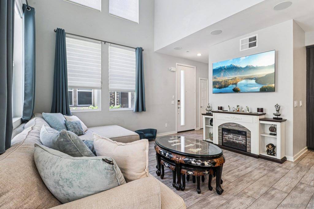 Chula Vista, CA 91915,2035 Element way