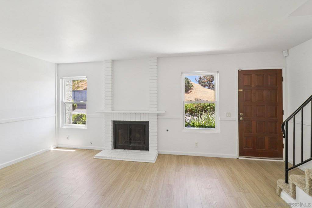 San Diego, CA 92139,5890 Reo Ter. #C