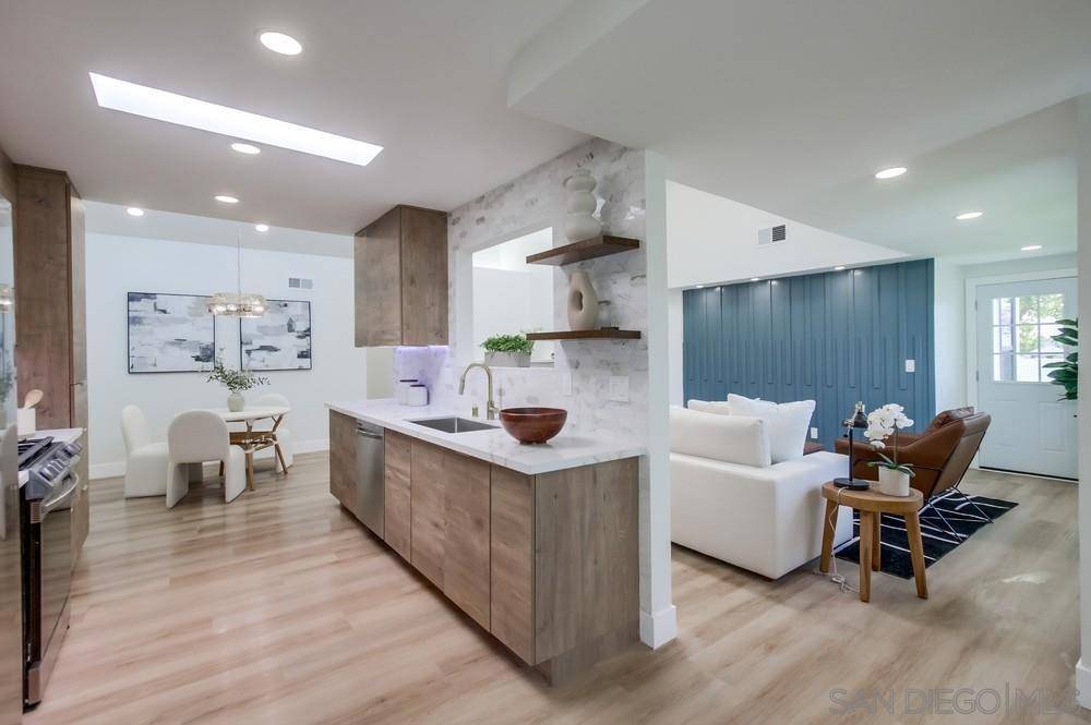 Vista, CA 92083,175 Bronze Way