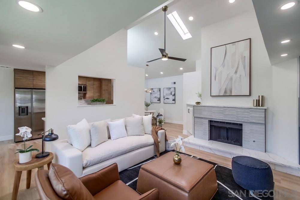 Vista, CA 92083,175 Bronze Way