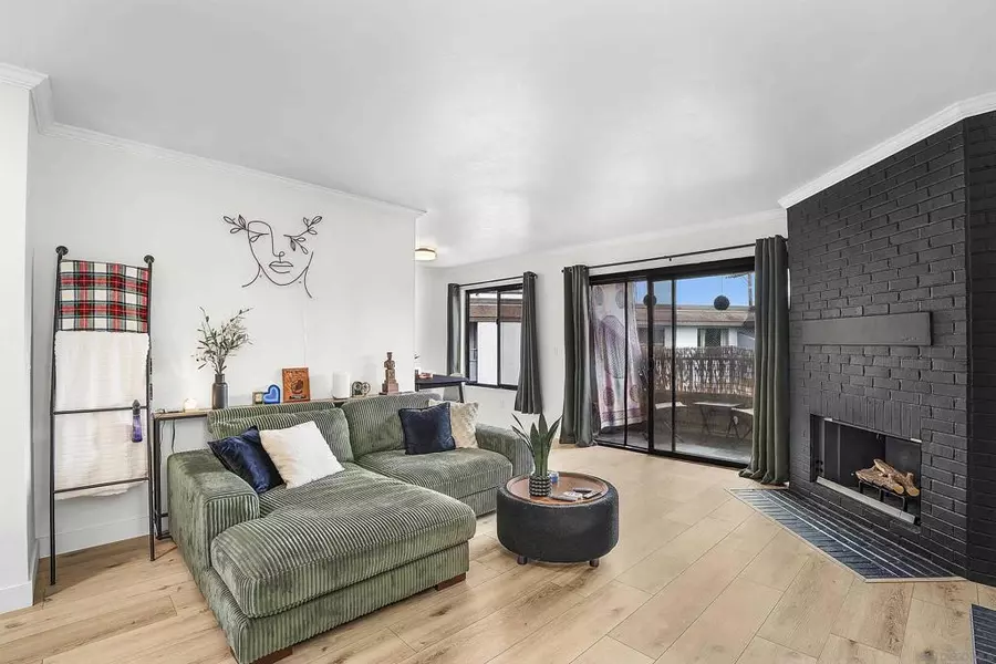 3213 Midway Drive #806, San Diego, CA 92110