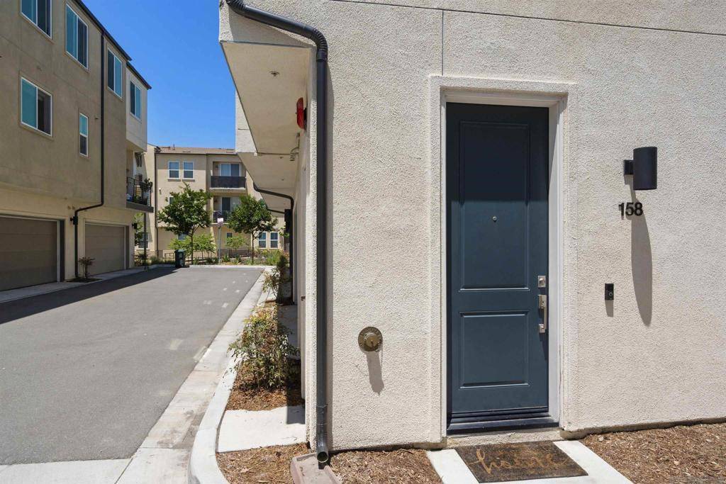 San Diego, CA 92154,5506 Sandcliff Ln #158