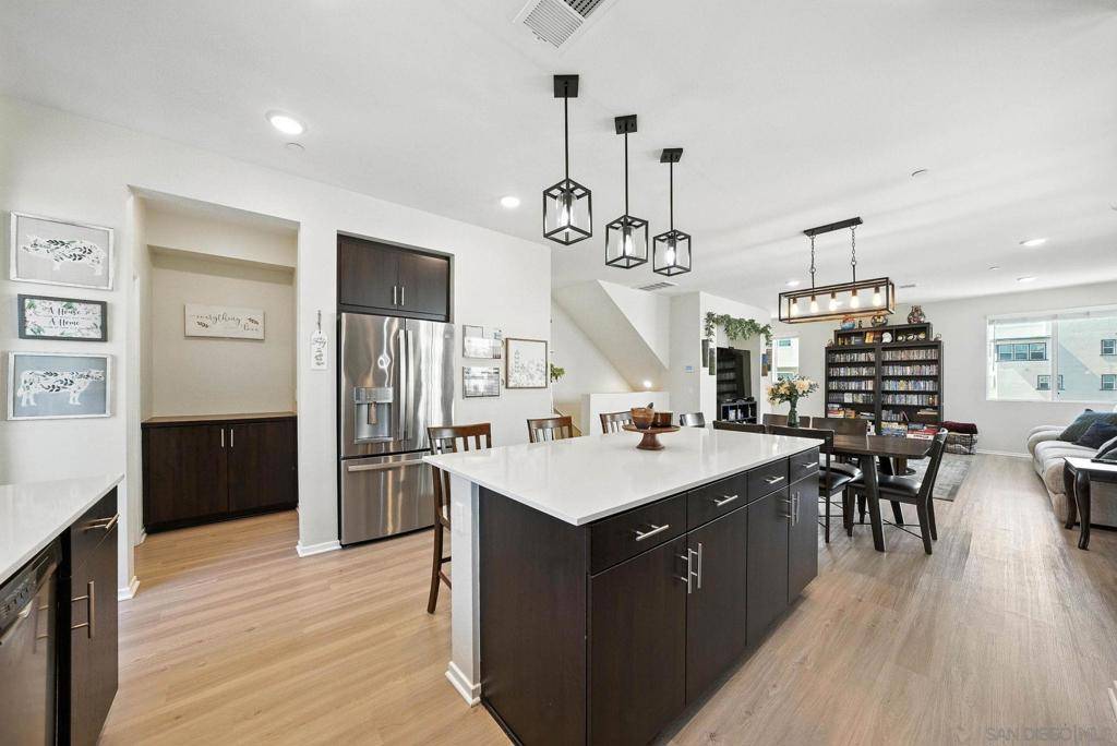San Diego, CA 92154,5405 Calle Sand Arch #197