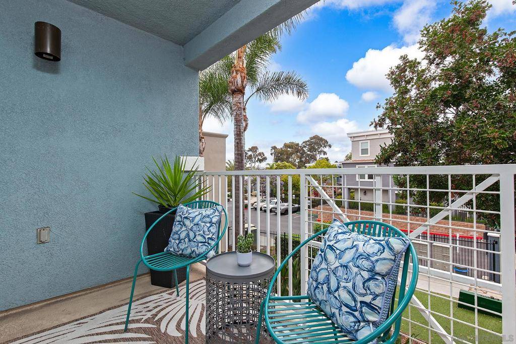 San Diego, CA 92110,3528 Shoreline Bluff Ln