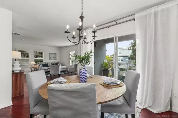 San Diego, CA 92110,3528 Shoreline Bluff Ln