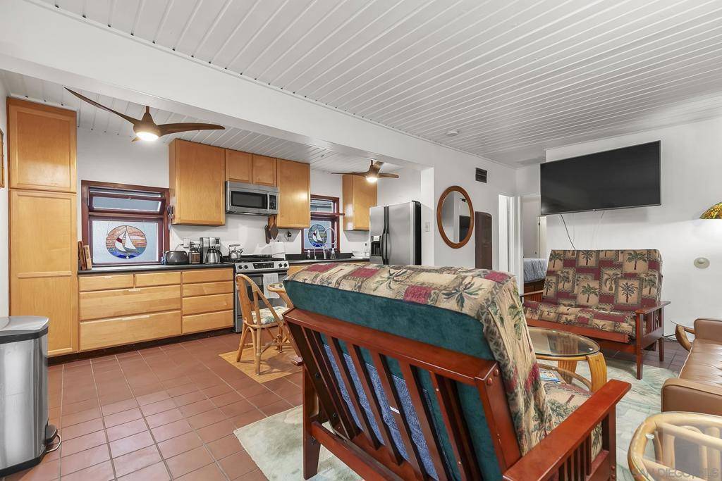 5038 40 W Point Loma Blvd, San Diego, CA 92107