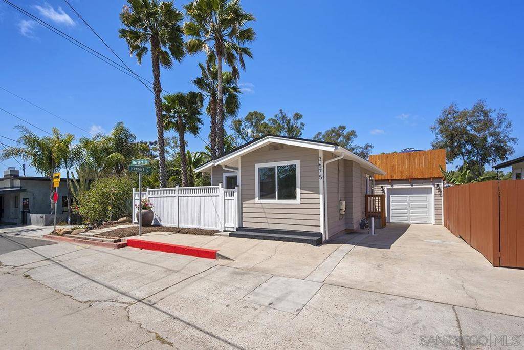 San Diego, CA 92103,3675 Herbert St