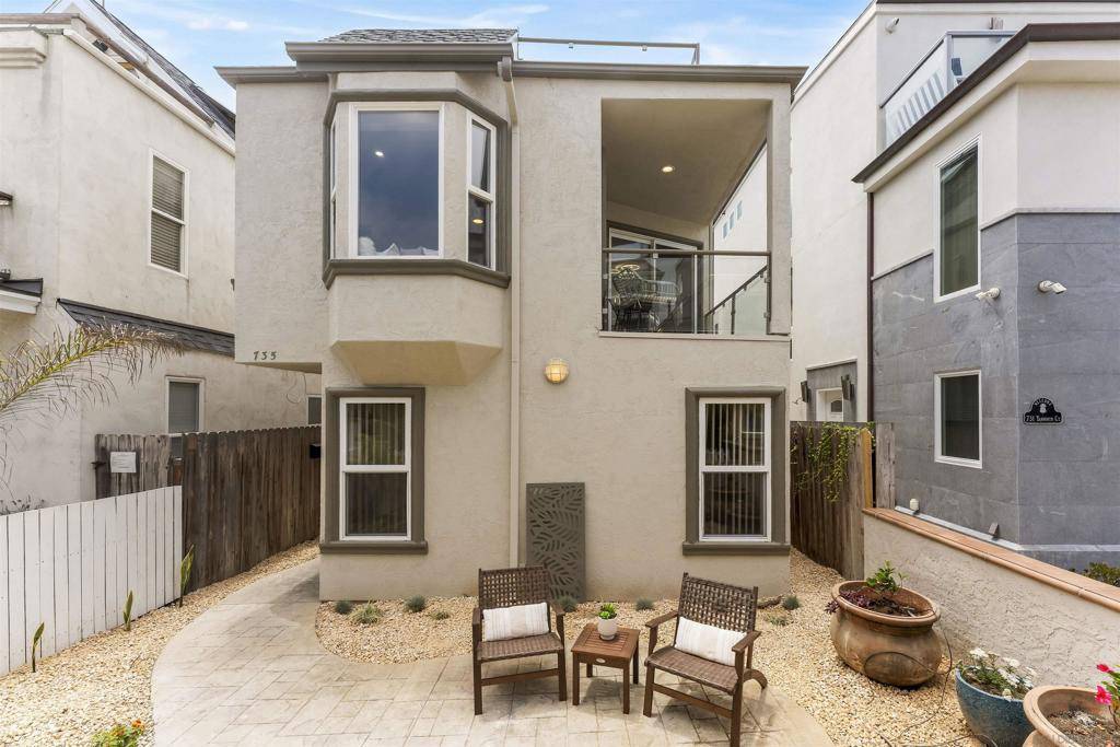 San Diego, CA 92109,735 Yarmouth Court