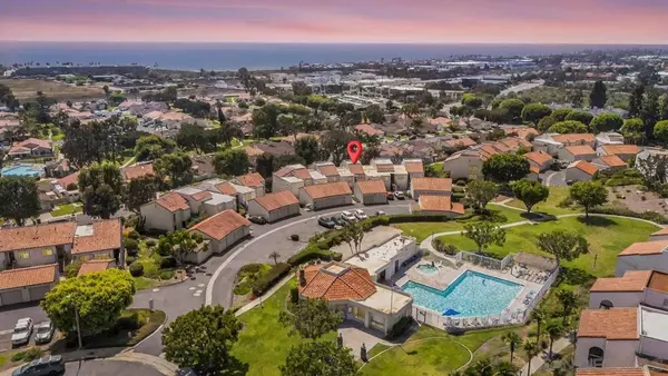 902 Caminito Madrigal #F, Carlsbad, CA 92011