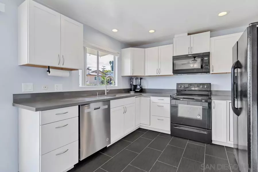 806 E 4Th Ave #8, Escondido, CA 92025