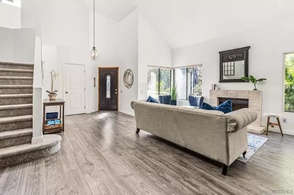 Carlsbad, CA 92008,2820 Cedarwood Way