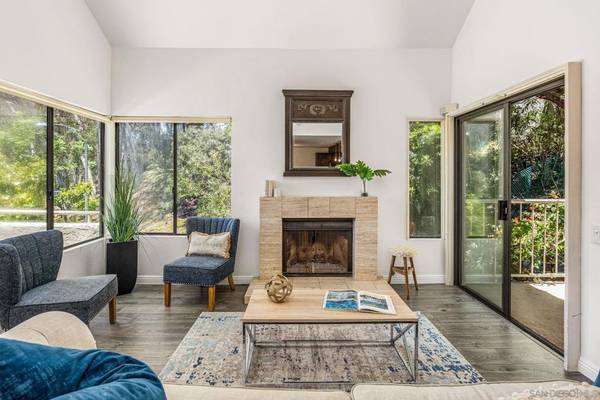 Carlsbad, CA 92008,2820 Cedarwood Way