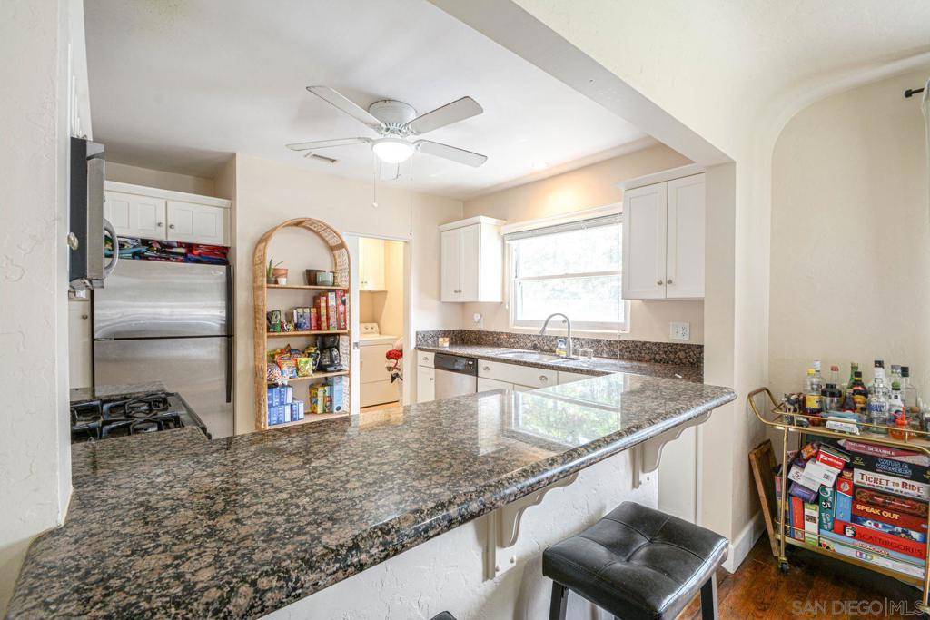 San Diego, CA 92115,4445 50th St