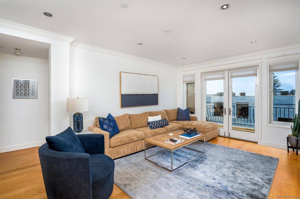 La Jolla, CA 92037,1000 Genter St #304